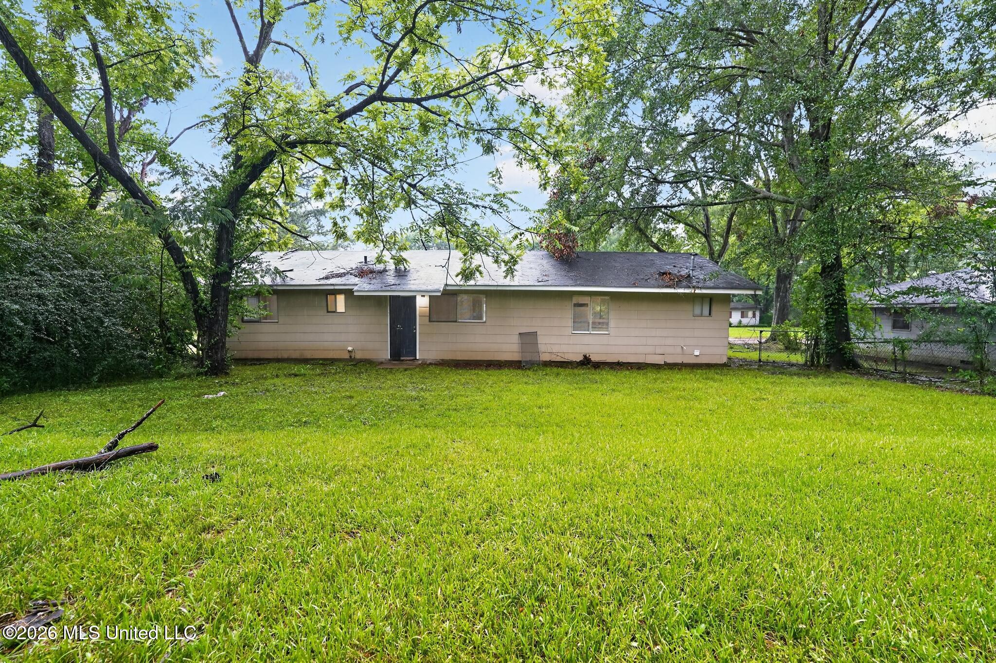 1089 Branch Street Jackson, MS 39212 - Photo 10 of 20 01_1089_Branch_St-Exterior-8480