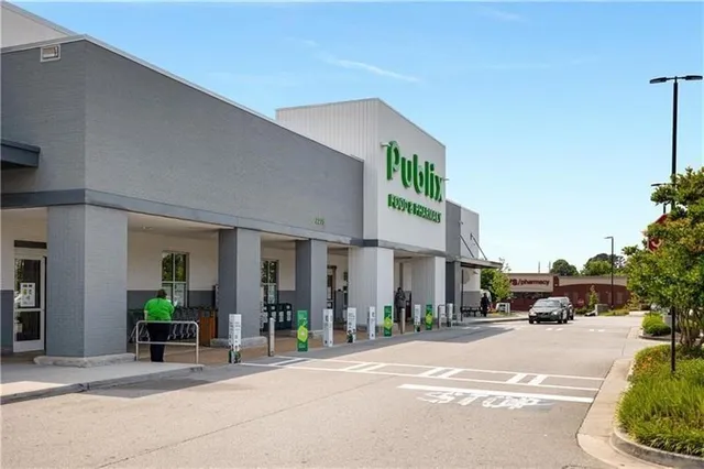 $665,000 | 1638 Gilstrap Lane Northwest, Atlanta, GA 30318