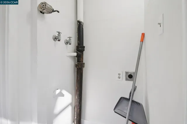 $669,000 | 211 Delfino Avenue, Richmond, CA 94801