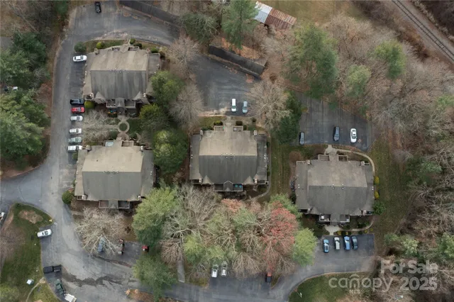 $234,500 | 50 Ravencroft Lane, Asheville, NC 28803