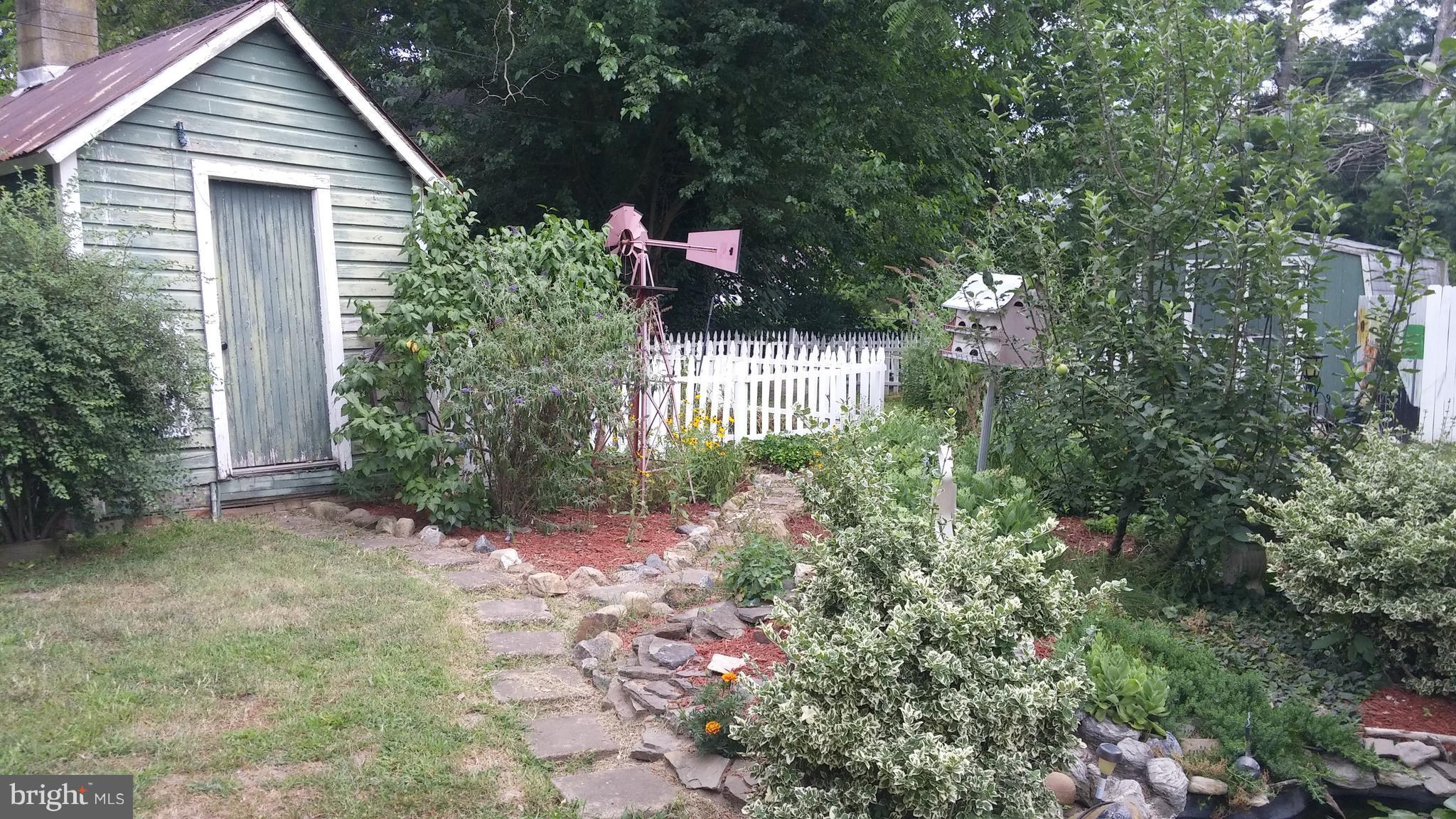 110 Central Avenue Ridgely, MD 21660 - Photo 12 of 16 Exterior (Rear)