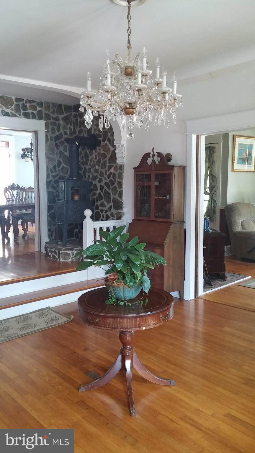 110 Central Avenue Ridgely, MD 21660 - Photo 3 of 16 Interior (General)