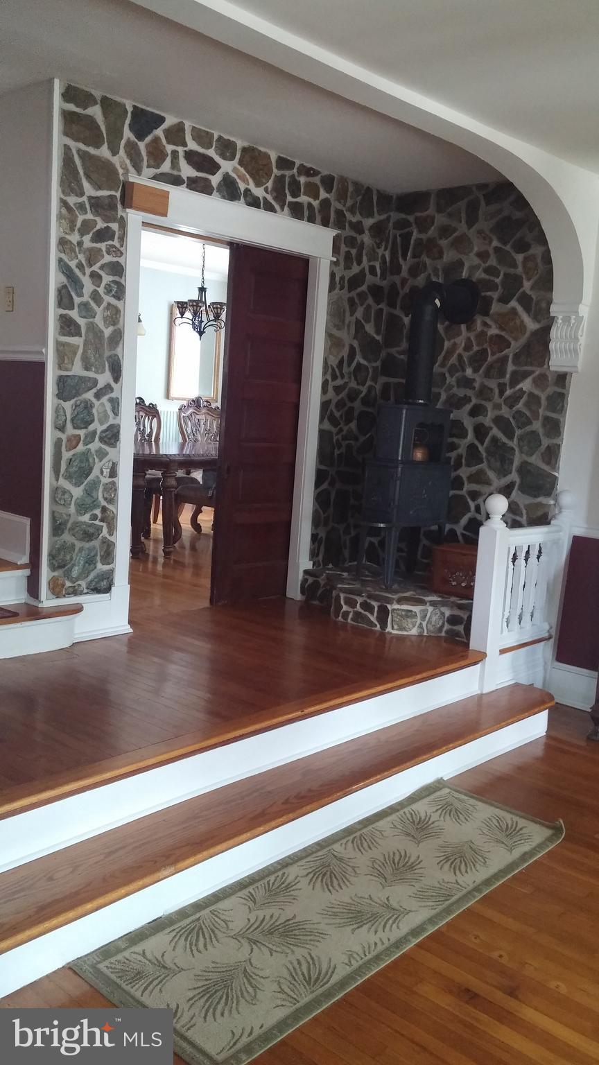 110 Central Avenue Ridgely, MD 21660 - Photo 5 of 16 Interior (General)