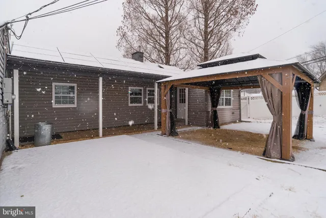 $2,825 | 438 Andover Road, Fairless Hills, PA 19030