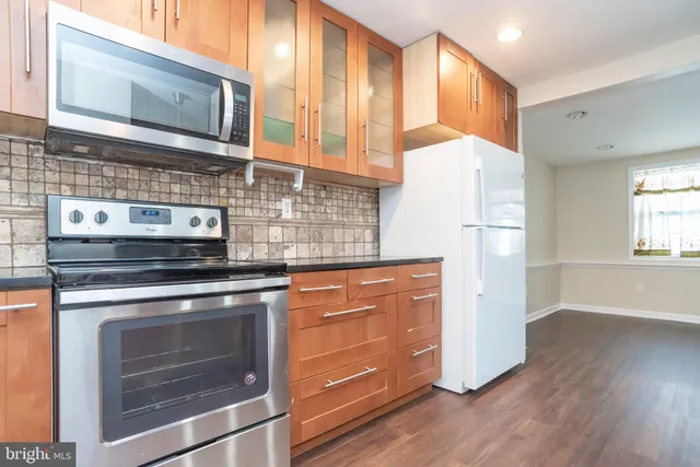 $2,825 | 438 Andover Road, Fairless Hills, PA 19030