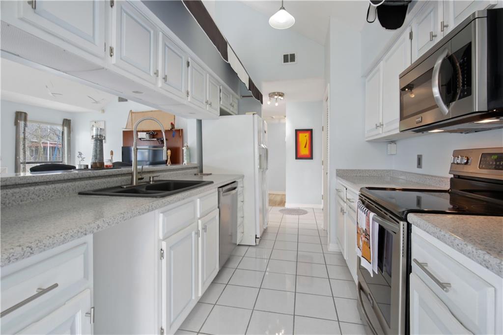 89 West Chamale Cove, Unit 89 Slidell, LA 70460 - Photo 8 of 24