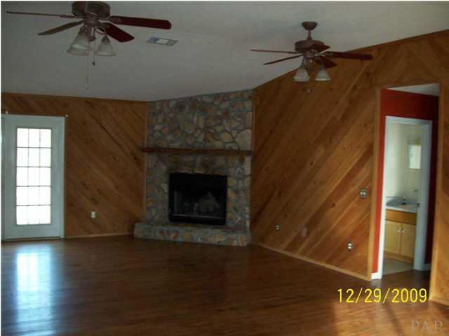 6436 Perfect Acres Road Milton, FL 32570 - Photo 2 of 8 Gallery Image 2