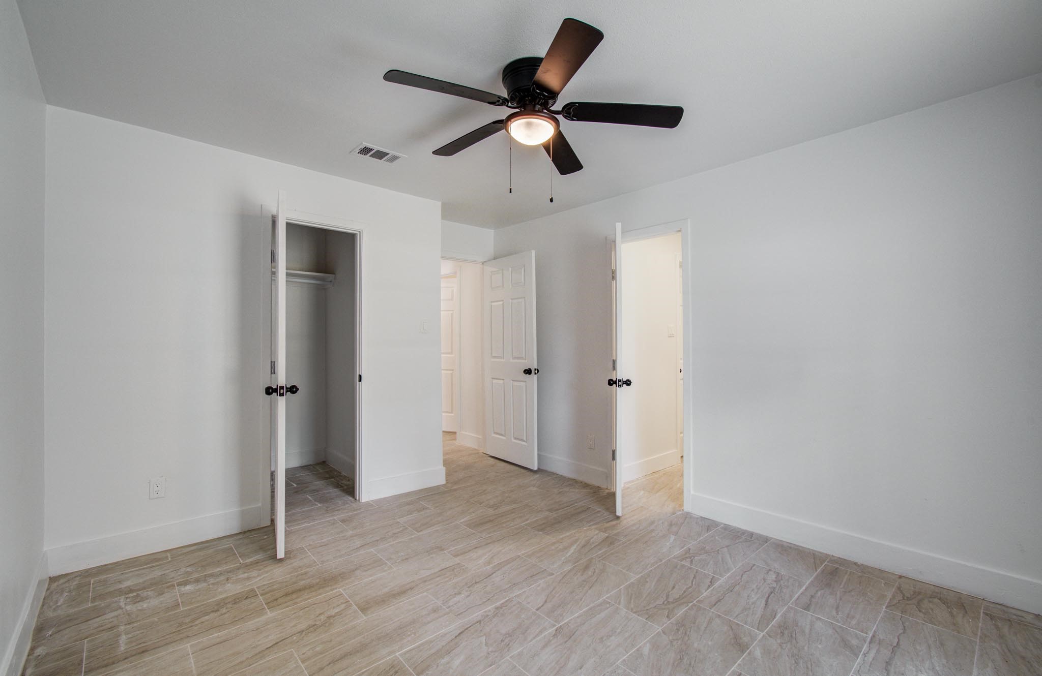 494 Brandon Road Conroe, TX 77302 - Photo 12 of 22