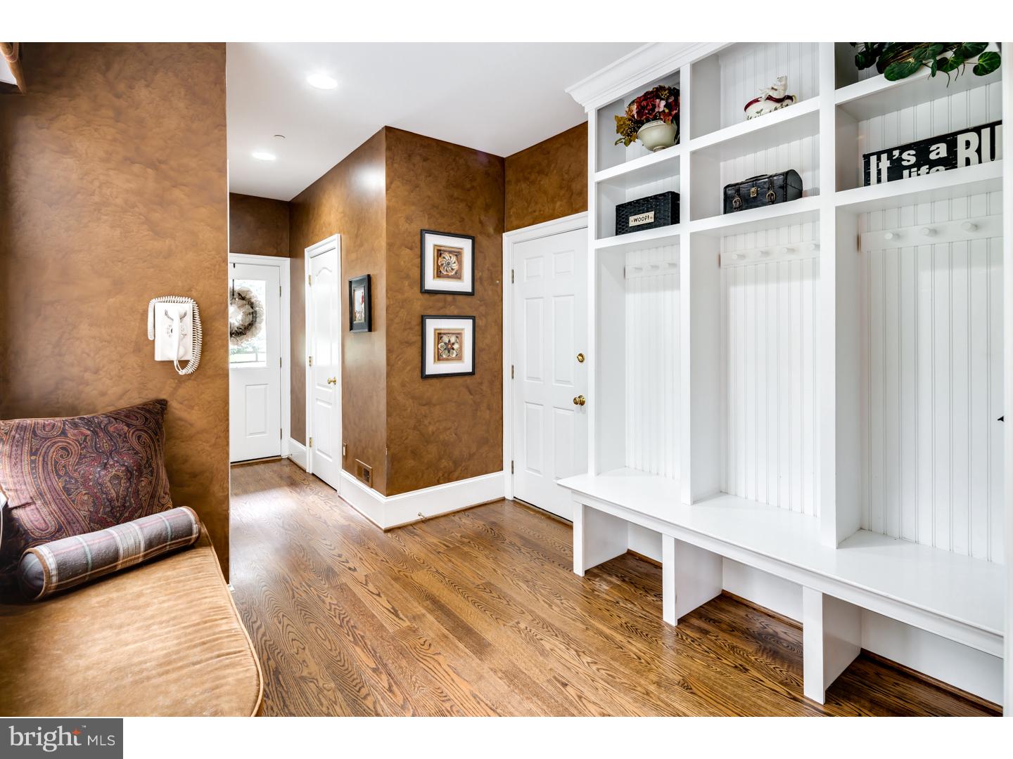 1013 Whitegate Road Wayne, PA 19087 - Photo 11 of 25