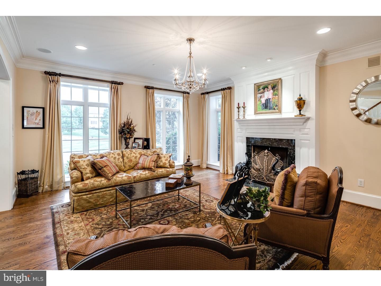 1013 Whitegate Road Wayne, PA 19087 - Photo 3 of 25