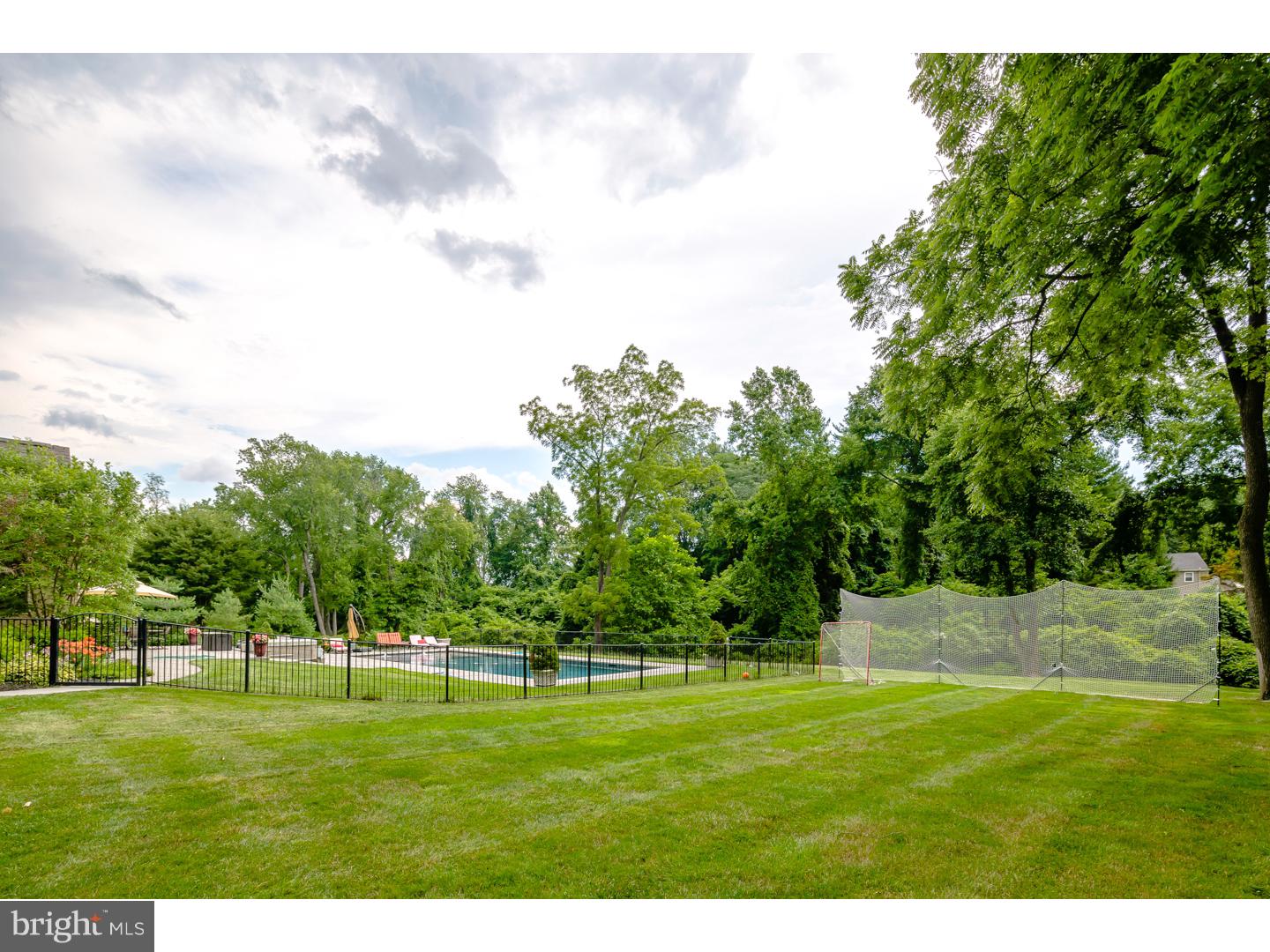 1013 Whitegate Road Wayne, PA 19087 - Photo 25 of 25