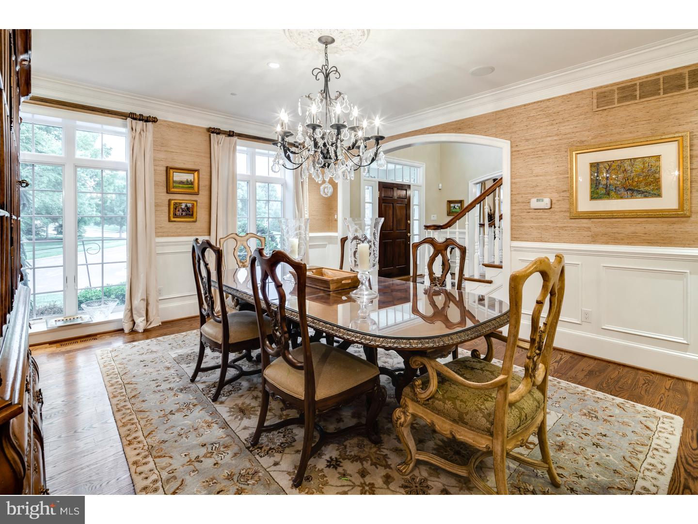 1013 Whitegate Road Wayne, PA 19087 - Photo 4 of 25