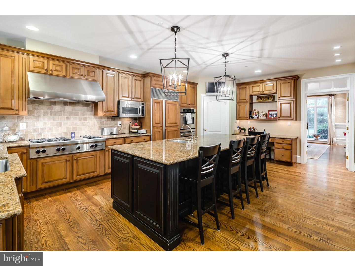 1013 Whitegate Road Wayne, PA 19087 - Photo 7 of 25
