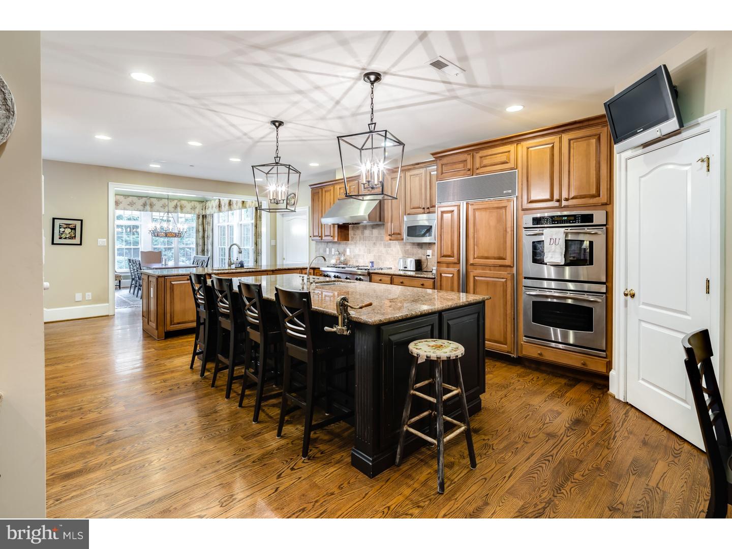 1013 Whitegate Road Wayne, PA 19087 - Photo 8 of 25