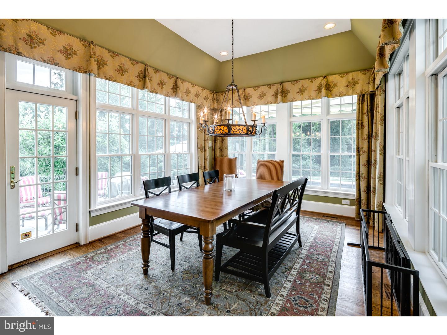 1013 Whitegate Road Wayne, PA 19087 - Photo 10 of 25