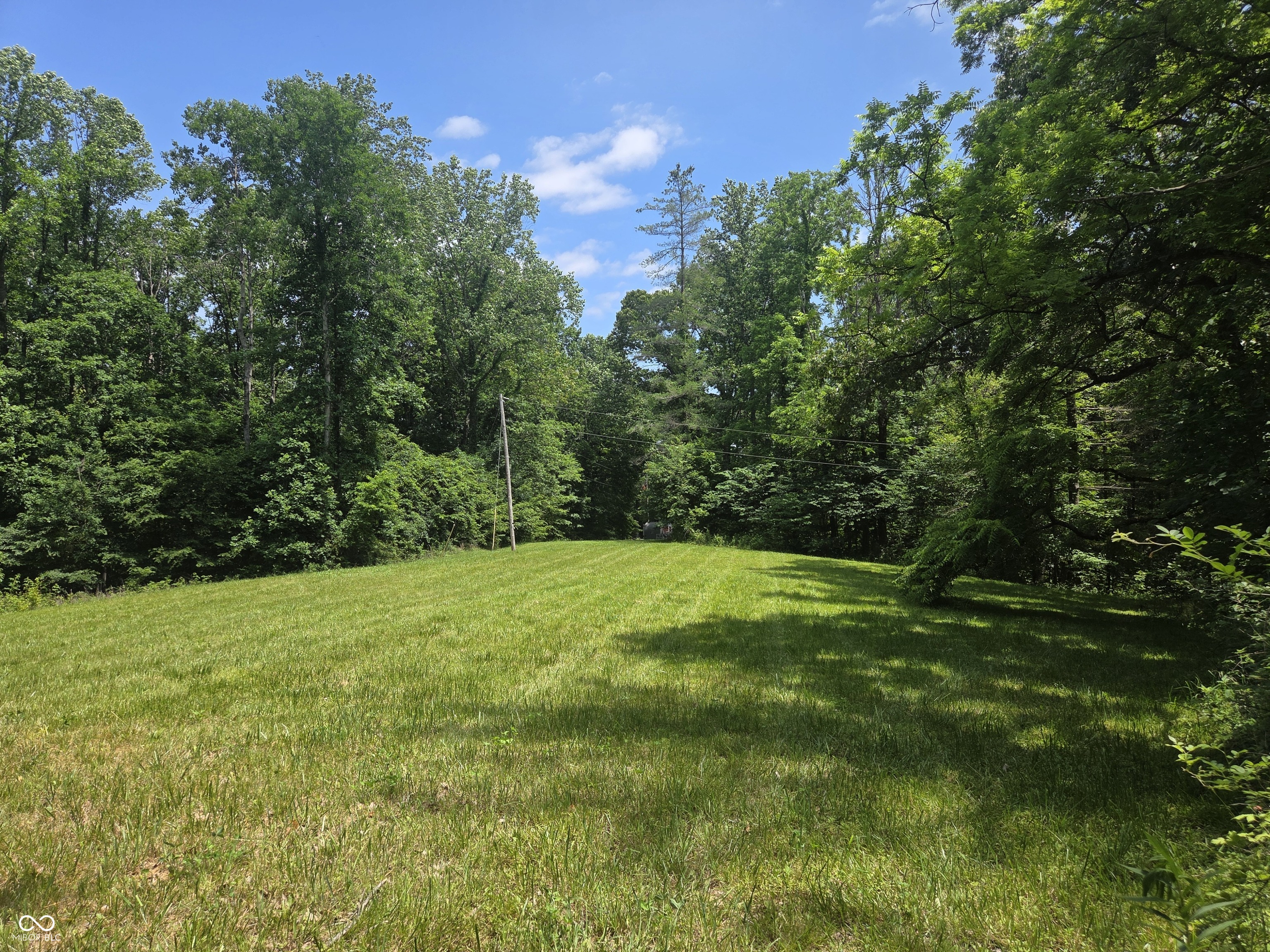 8025 North Fish Road Bloomington, IN 47408 - Photo 3 of 9