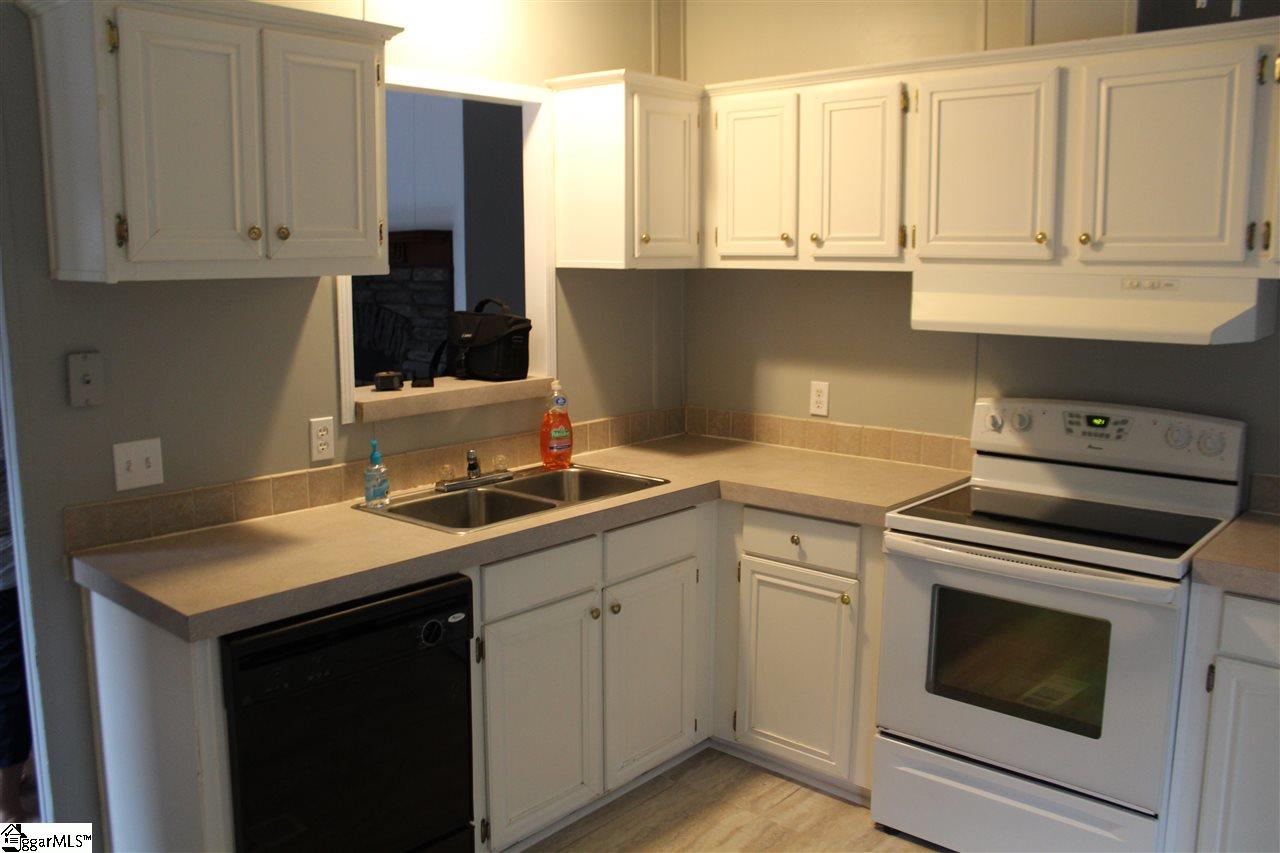 977 Goodwin Bridge Road Travelers Rest, SC 29690 - Photo 5 of 17