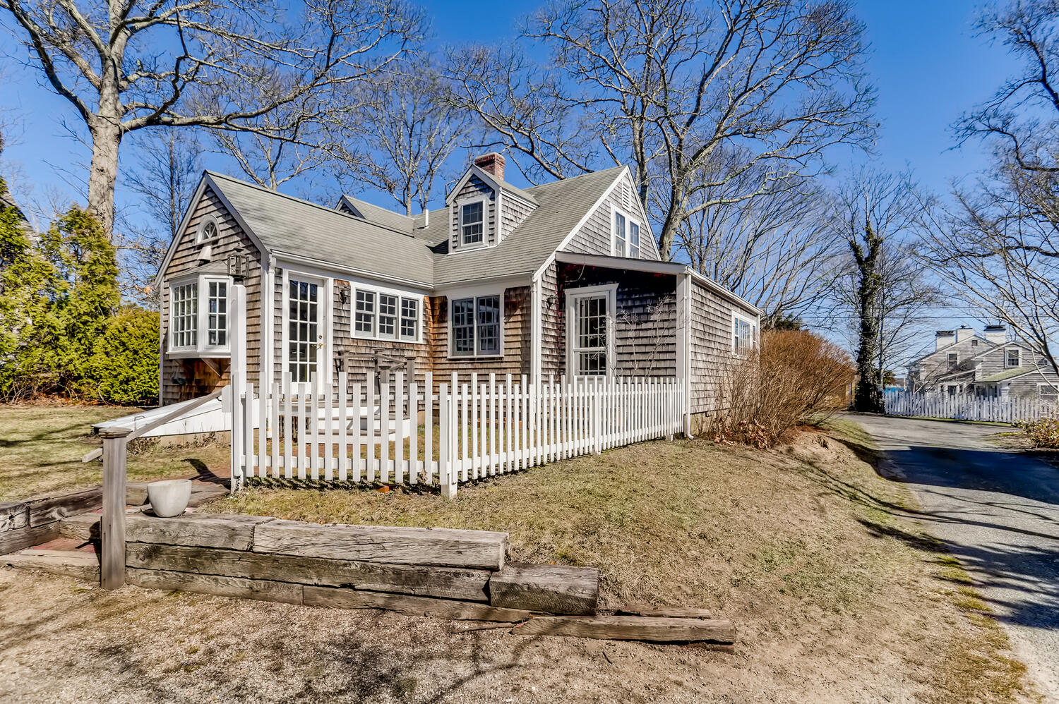 20 Harbor View Road Vineyard Haven, MA 02568 - Photo 1 of 34 Gallery Image 1