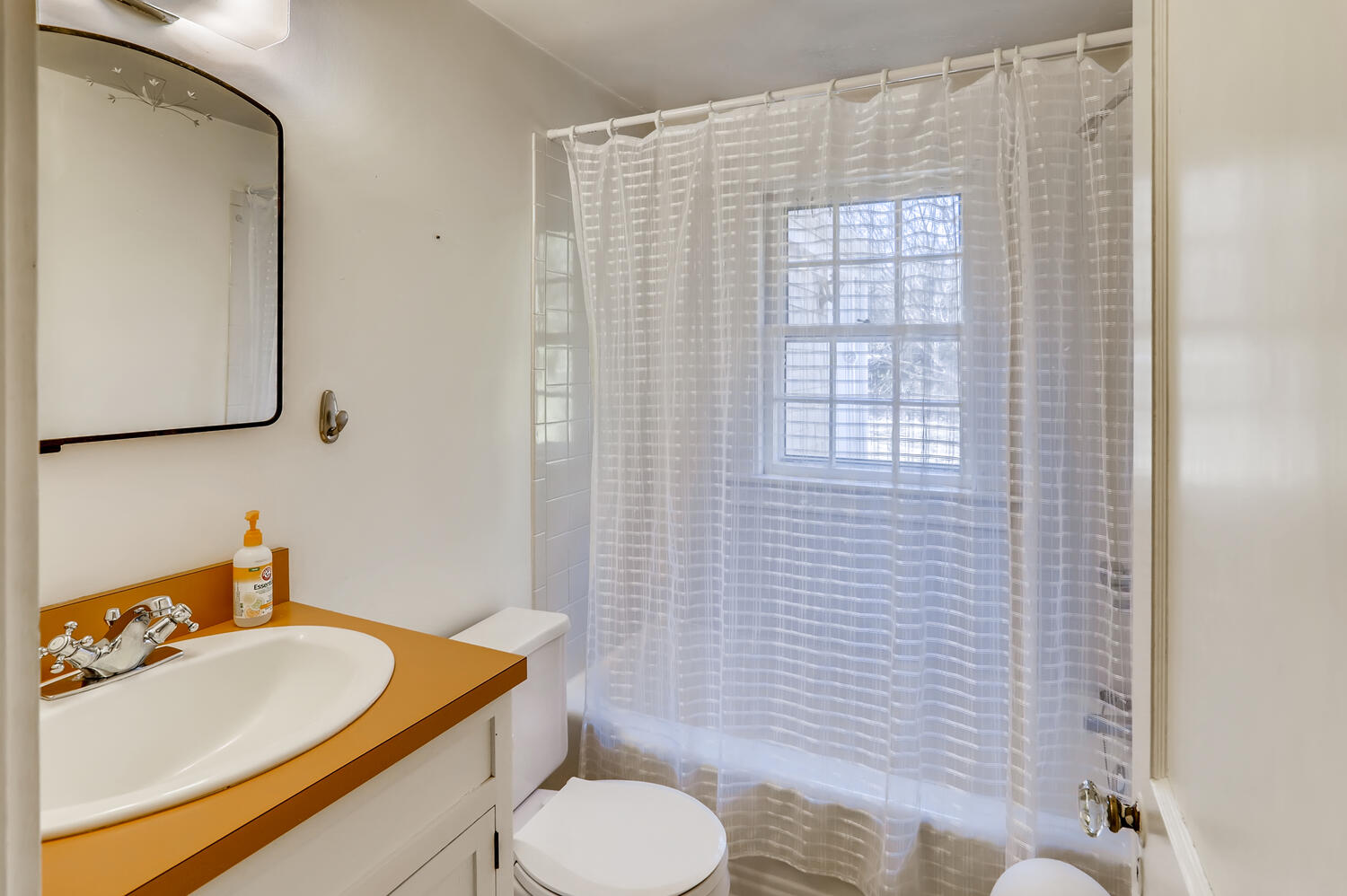 20 Harbor View Road Vineyard Haven, MA 02568 - Photo 19 of 34 Gallery Image 19
