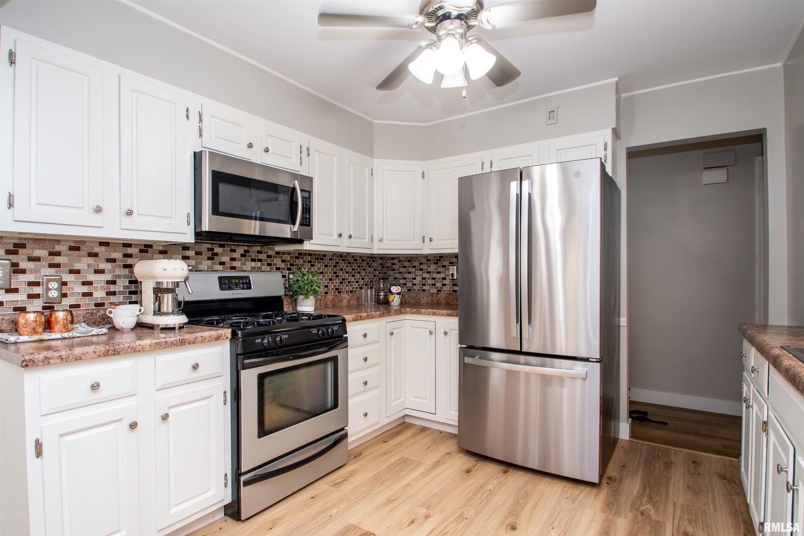 423 West Stonegate Road Peoria, IL 61614 - Photo 21 of 47 Gallery Image 21