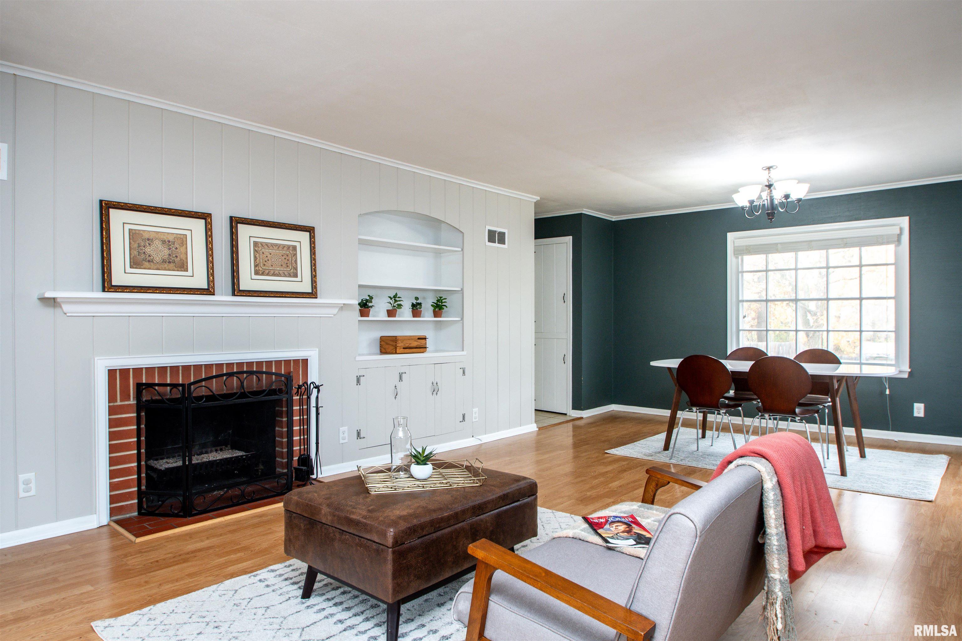 423 West Stonegate Road Peoria, IL 61614 - Photo 4 of 47 Gallery Image 4