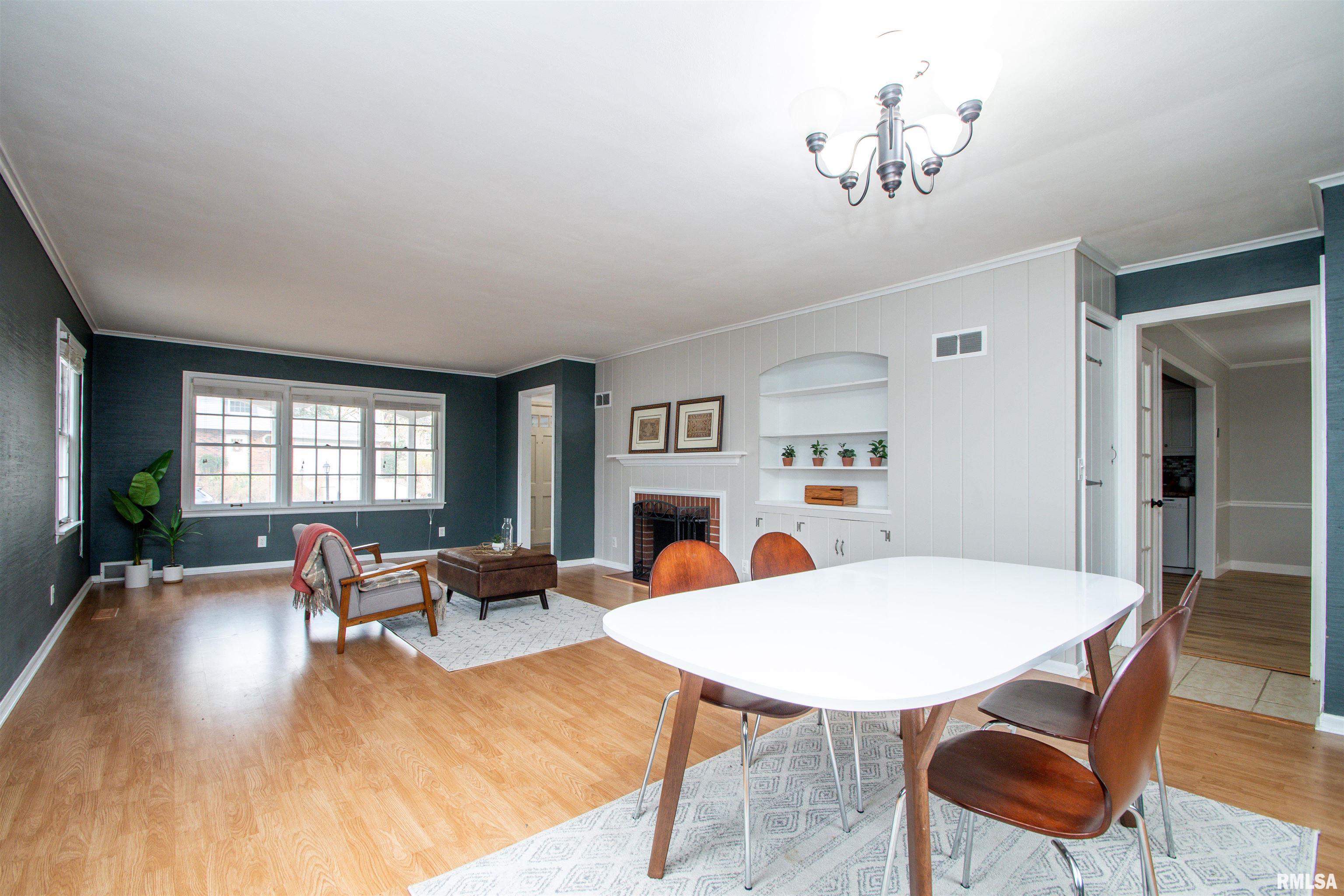 423 West Stonegate Road Peoria, IL 61614 - Photo 8 of 47 Gallery Image 8