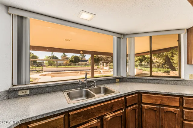 $880,000 | 707 East Redfield Road, Gilbert, AZ 85234