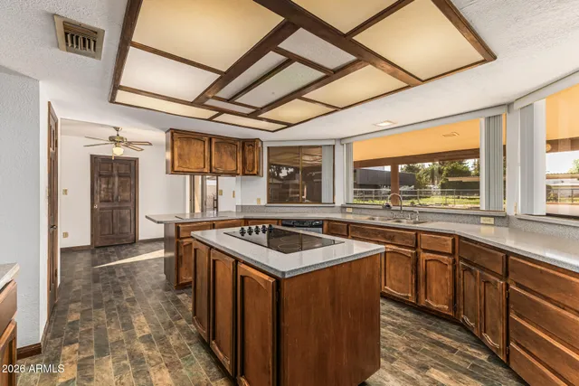 $880,000 | 707 East Redfield Road, Gilbert, AZ 85234