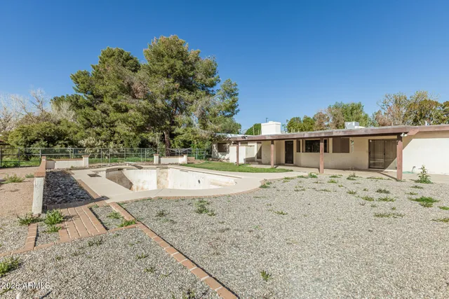 $880,000 | 707 East Redfield Road, Gilbert, AZ 85234