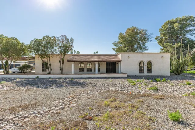 $880,000 | 707 East Redfield Road, Gilbert, AZ 85234