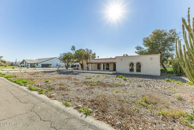 $880,000 | 707 East Redfield Road, Gilbert, AZ 85234