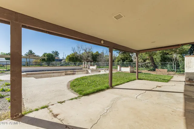 $880,000 | 707 East Redfield Road, Gilbert, AZ 85234