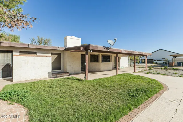 $880,000 | 707 East Redfield Road, Gilbert, AZ 85234