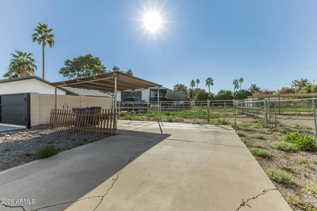 $880,000 | 707 East Redfield Road, Gilbert, AZ 85234