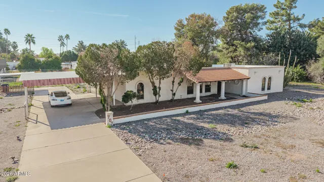 $880,000 | 707 East Redfield Road, Gilbert, AZ 85234