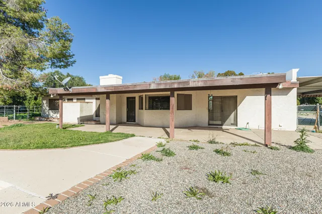 $880,000 | 707 East Redfield Road, Gilbert, AZ 85234