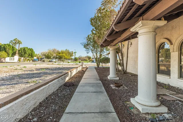 $880,000 | 707 East Redfield Road, Gilbert, AZ 85234