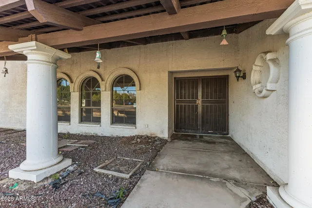 $880,000 | 707 East Redfield Road, Gilbert, AZ 85234