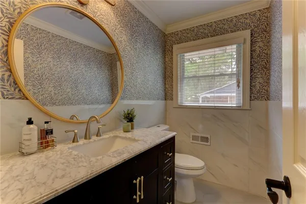 $1,095,000 | 870 Starlight Drive Northeast, Sandy Springs, GA 30342