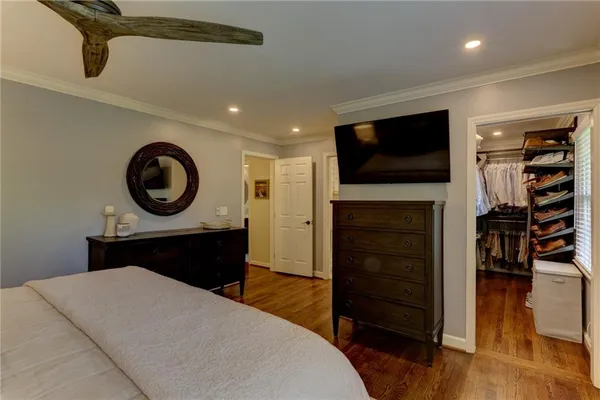 $1,095,000 | 870 Starlight Drive Northeast, Sandy Springs, GA 30342