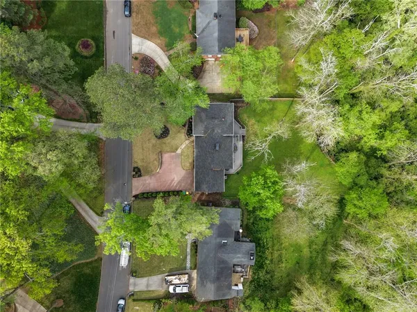 $1,095,000 | 870 Starlight Drive Northeast, Sandy Springs, GA 30342