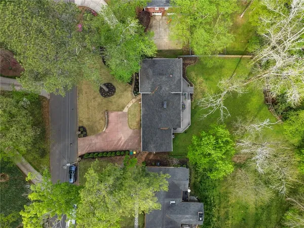 $1,095,000 | 870 Starlight Drive Northeast, Sandy Springs, GA 30342