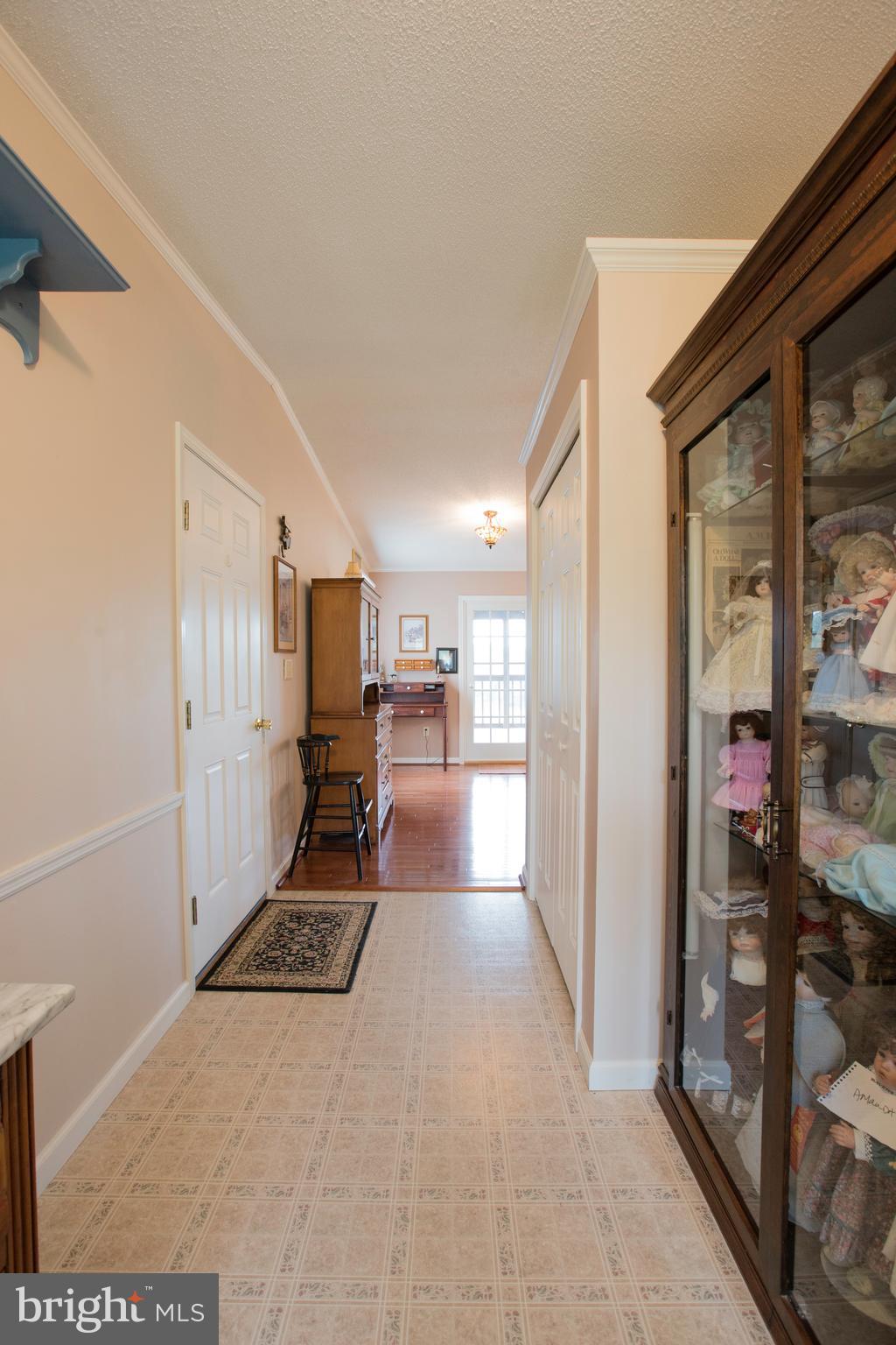 1987 Smith Station Road Hanover, PA 17331 - Photo 12 of 34