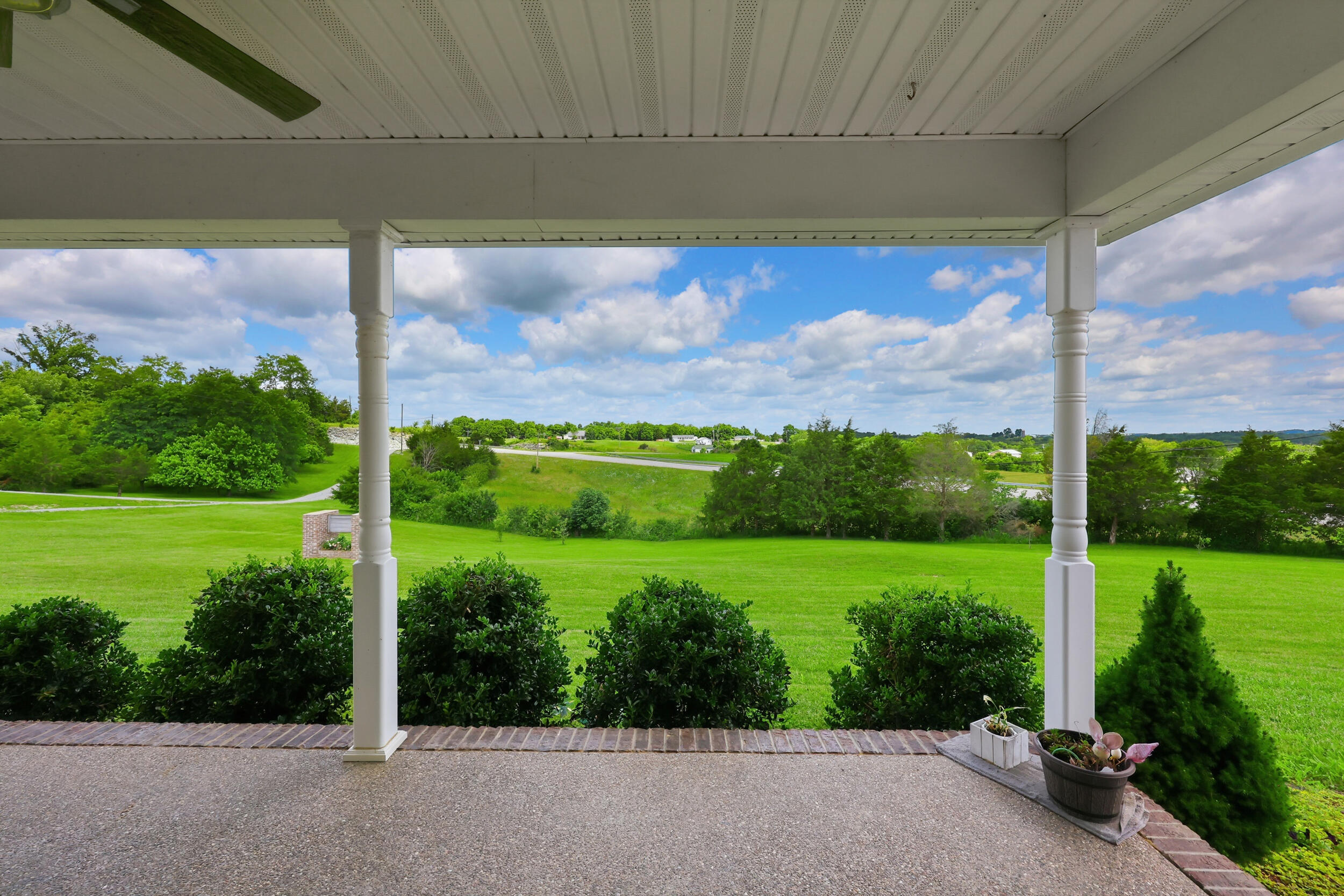 714 Cedar Ridge Road Stanford, KY 40484 - Photo 10 of 63 55_img_8588