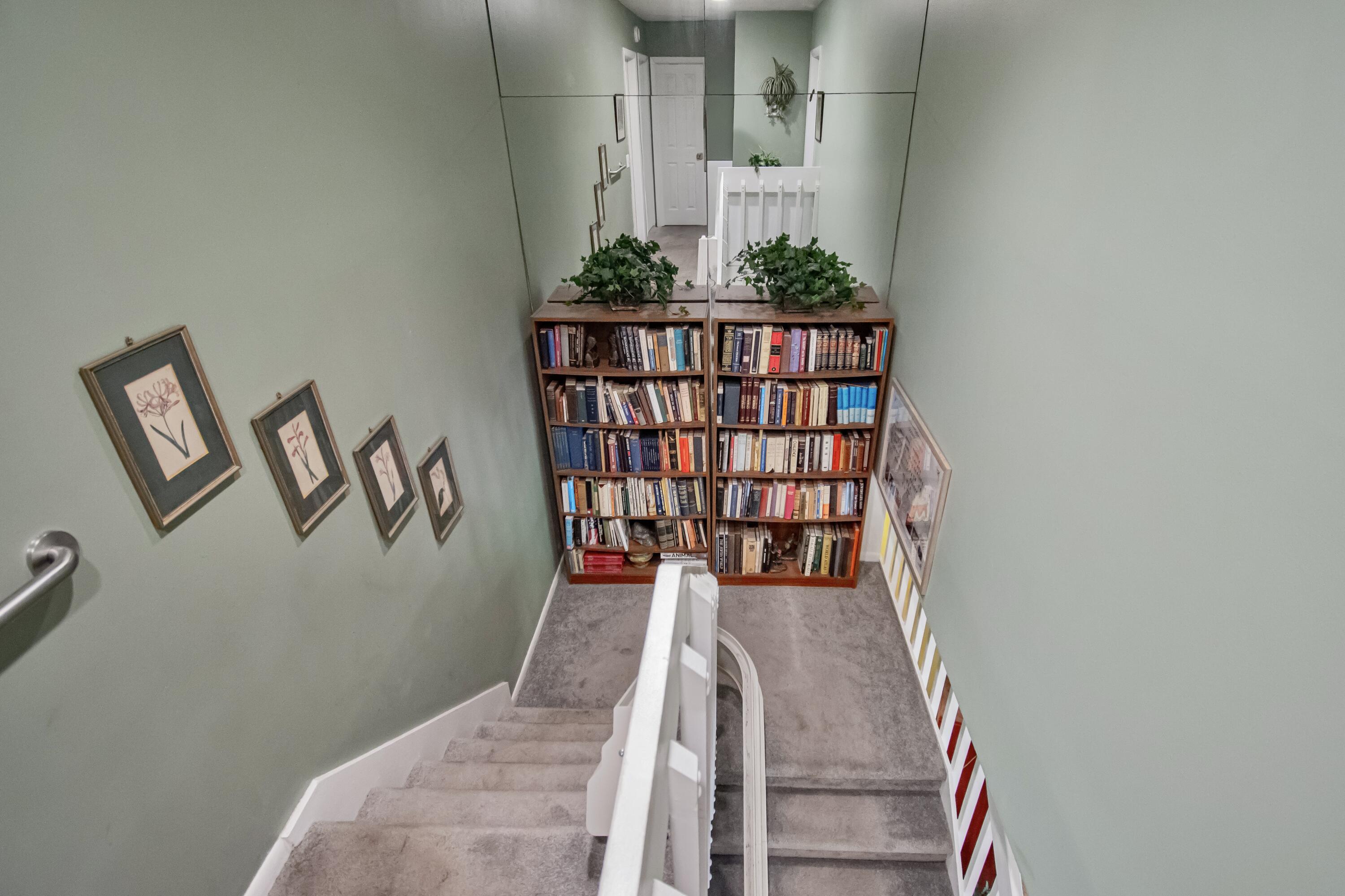22066 Las Brisas Circle Boca Raton, FL 33433 - Photo 19 of 45 a view of a hallway with seating area