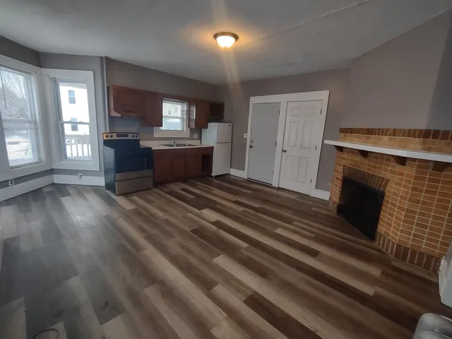 $1,500 | 48 Laurel Street, Newport, NH 03773