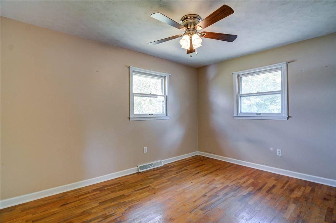 1838 Midland Road Decatur, IL 62521 - Photo 23 of 37 Gallery Image 23