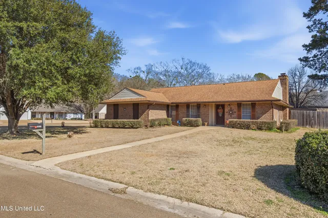 $249,900 | 3517 Longstreet Drive, Pearl, MS 39208