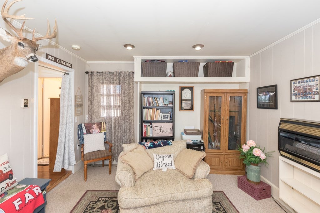122 Robinhood Road Galax, VA 24333 - Photo 21 of 70 Gallery Image 21