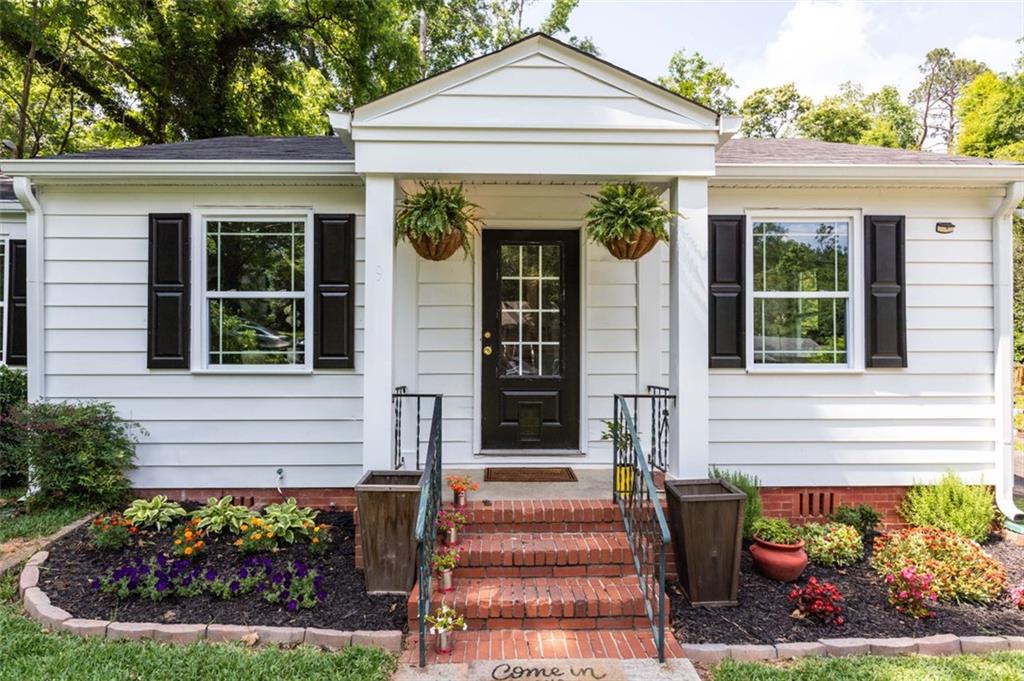 9 Meridian Drive Newnan, GA 30263 - Photo 1 of 1 a front view of a house with a porch